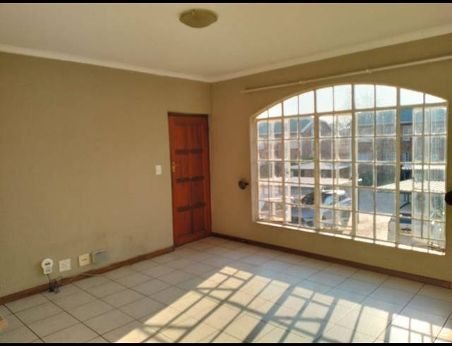2 BEDROOM PROPERTY TO RENT IN FARRARMERE